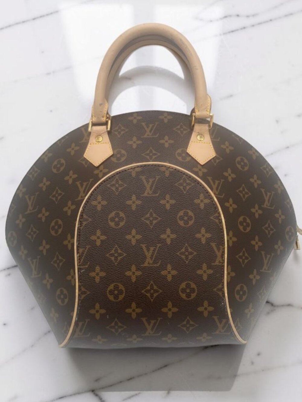 Classic Louis Vuitton bag purse large round monogram handles